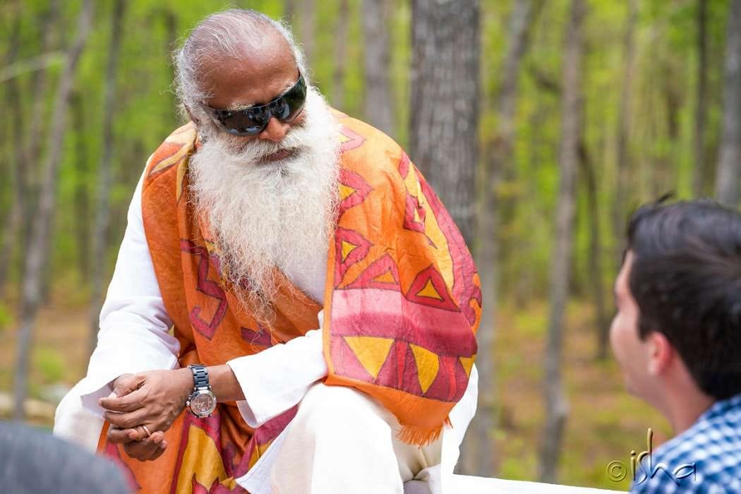 मानवता को बड़े पैमाने पर अध्यात्म से परचित कराना होगा-DSC01141-e