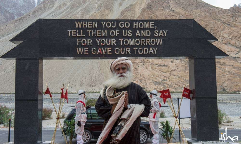 Sadhguru at the Indian Army Base Camp at Siachen | Sadhguru at the World's Highest Battlefield