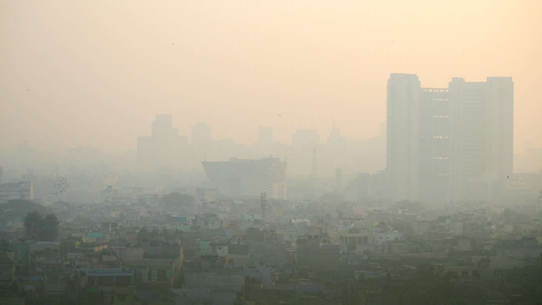 Челябинский смог. Air pollution in Mumbai in Media. В воздухе запах гари