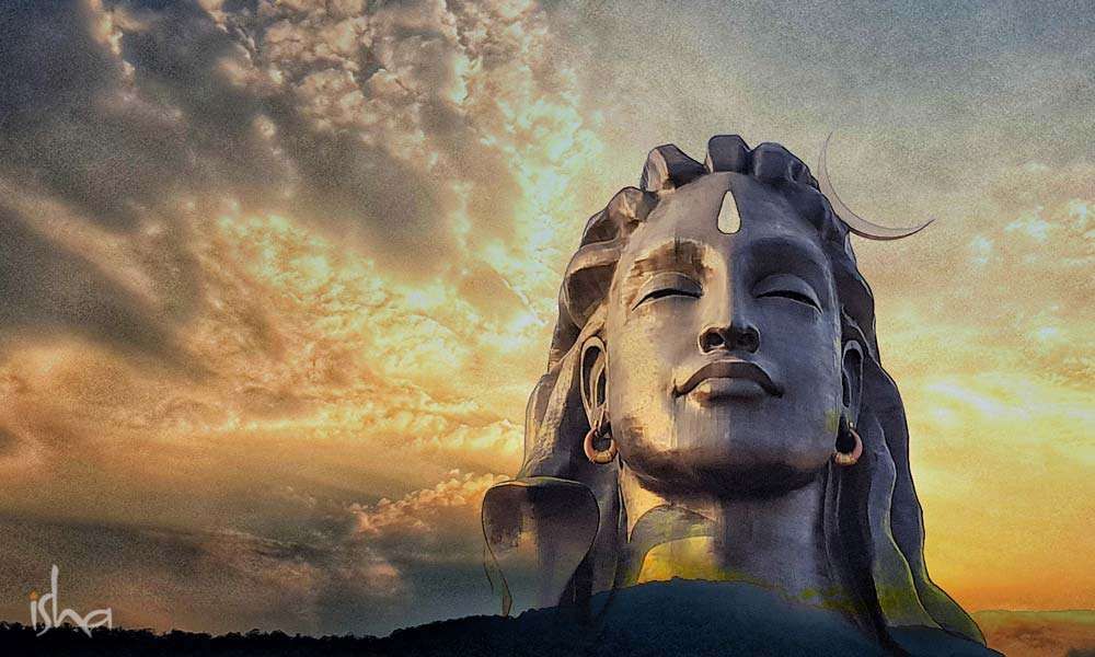 Image of the statue of Adiyogi