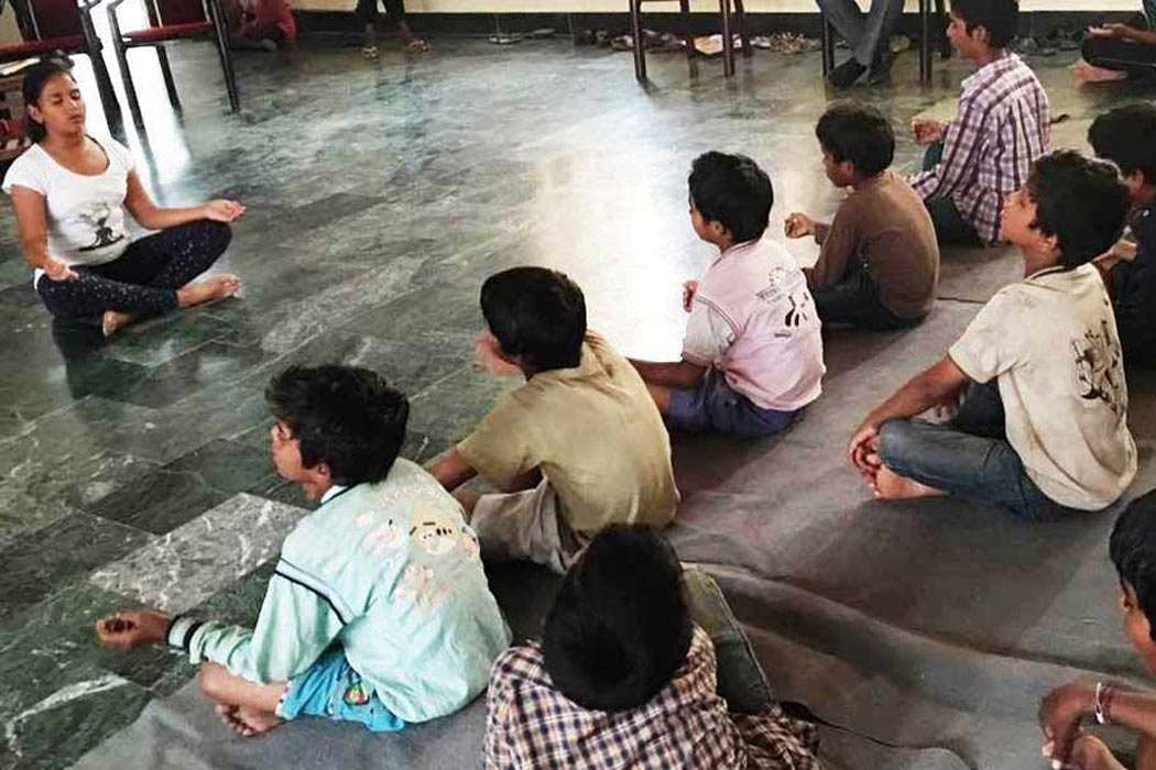 குட்டி யோகா டீச்சர், குஷி பேசுகிறாள்!, Kutti yoga teacher kushi pesugiral