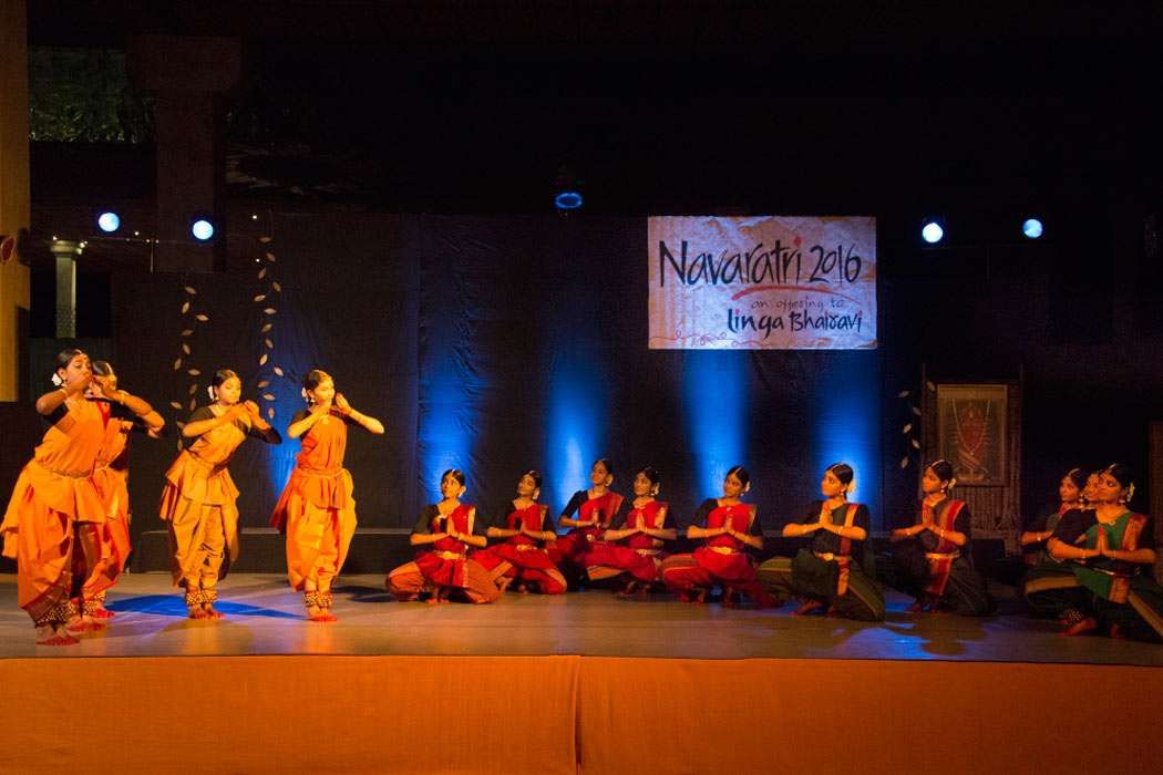 நவரச நாட்டியத்துடன் முதல்நாள் நவராத்திரி கொண்டாட்டம்!, Navarasa nattiyathudan muthalnal navarathiri kondattam