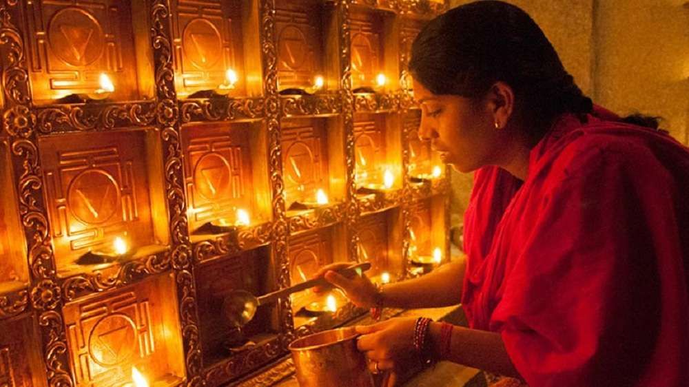 घर जो एक मंदिर बन गया घर जो एक मंदिर बन गया