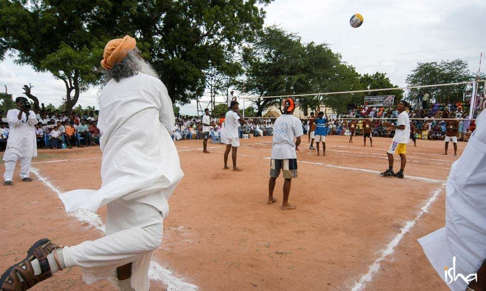 Sadhguru plays volleyball in Isha Gramotsavam | How to Make India More Sporting? 