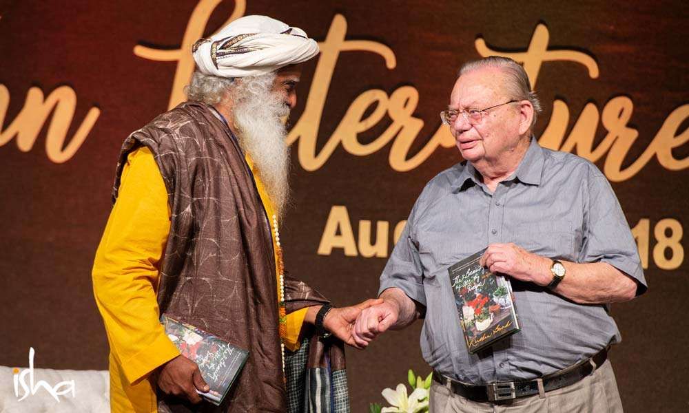 Sadhguru with Ruskin Bond at the Dehradun Literature Festival