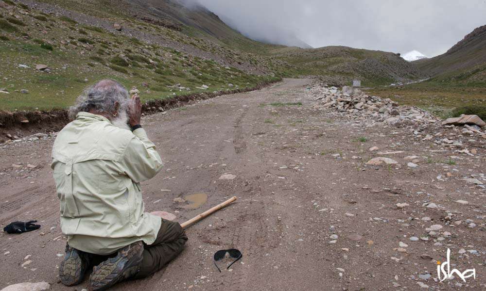 Sadhguru bowing down to Kailash | The Three Dimensions of Kailash