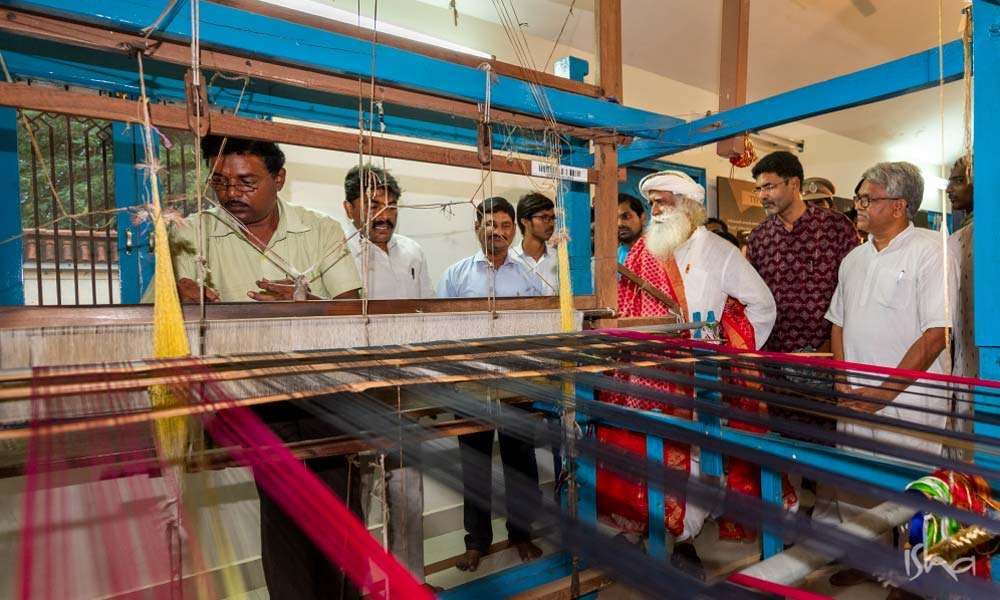 Sadhguru watching the Pochampally Weavers Weaving | Saving India’s Incredible Weaves