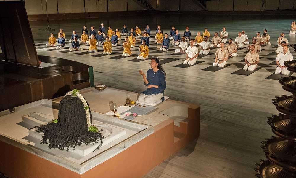 Image of a guru puja conducted with Hatha Yoga participants