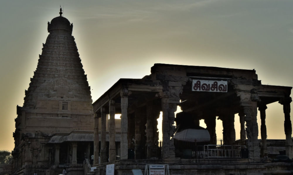 தஞ்சை பெரிய கோவில், Thanjai Periya Kovil History in Tamil