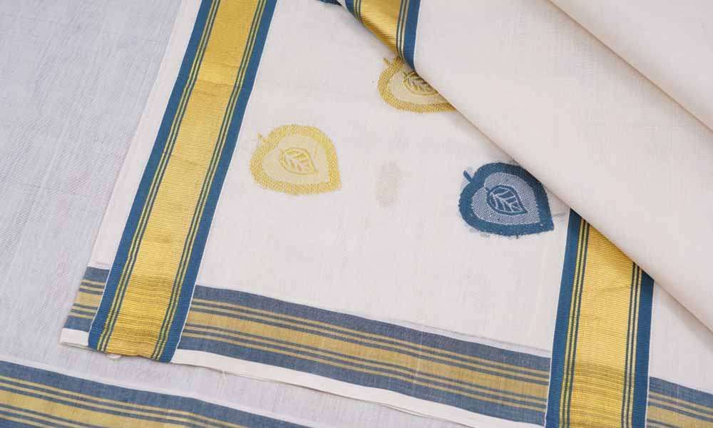 kasavu shawl