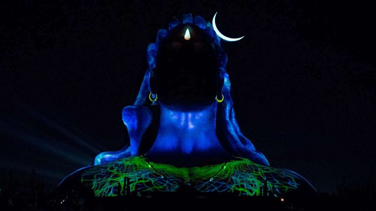 Adiyogi Shiva statue in Tamil Nadu declared largest bust by Guinness World  Records - Set the record | The Economic Times