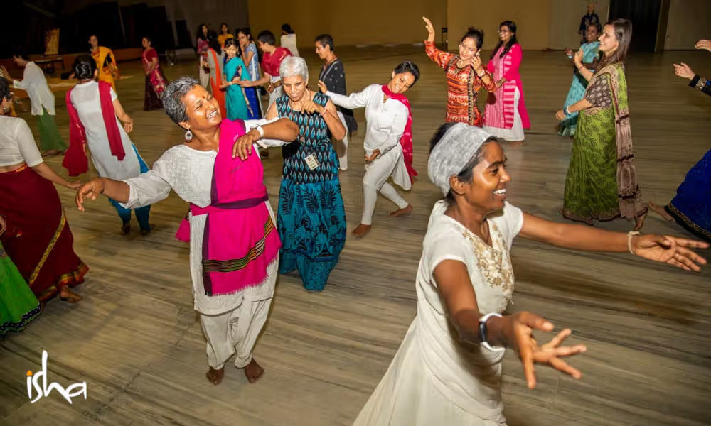 Garba dance, கர்பா நடனம், நவராத்திரி கொண்டாட்டம், Navarathri Celebrations