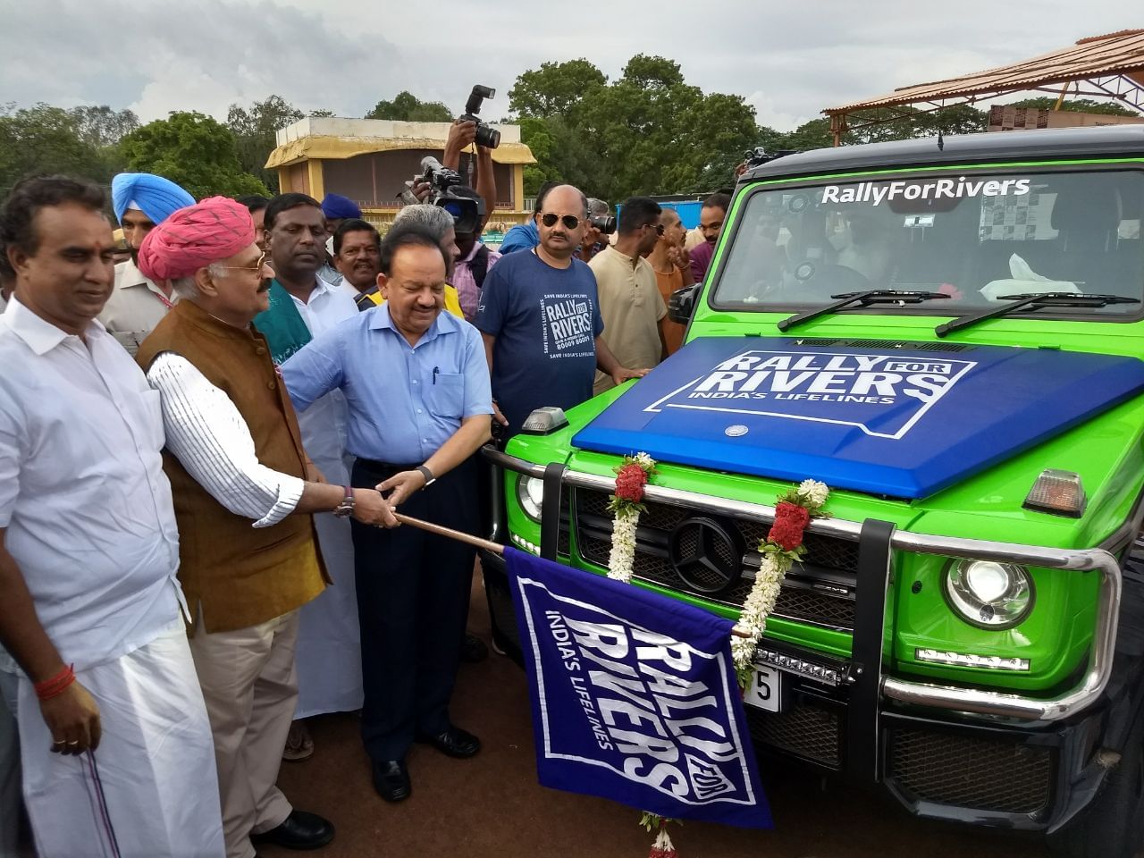 Rally For Rivers – Flag Off