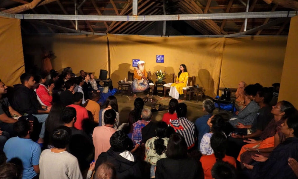 sadhguru with srinidhi shetty