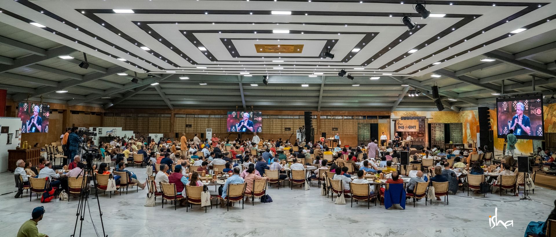 isha_blog_article_insight_2019_day2_spanda_hall_conference_1