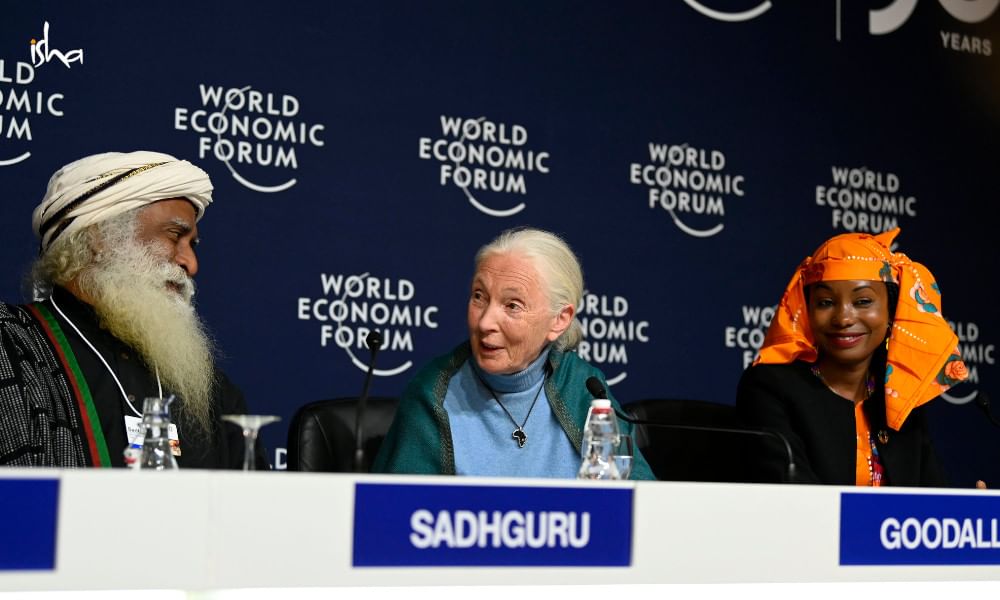 isha-blog-article-8-siginificant-questions-media-raised-to-sadhguru-at-davos-pic1