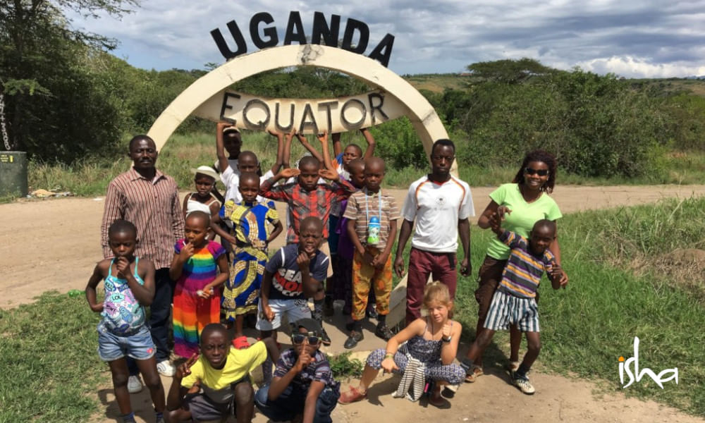 sadhguru-school-uganda-equator