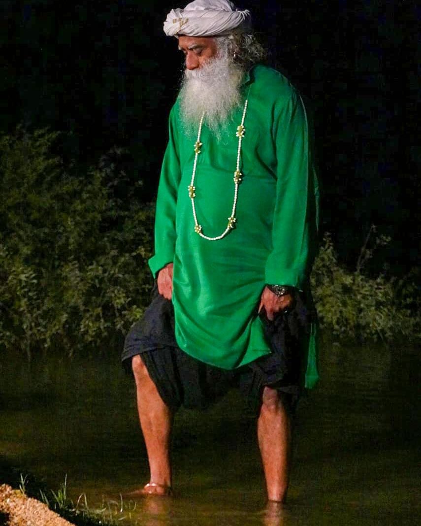 sadhguru-isha-cauvery-diaries-of-motorcycles-and-a-mystic-cauvery-calling-five-croc-feet