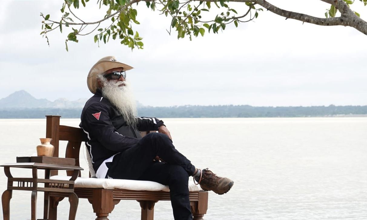 sadhguru-isha-cauvery-diaries-of-motorcycles-and-a-mystic-cauvery-calling-five-sg-reservoir