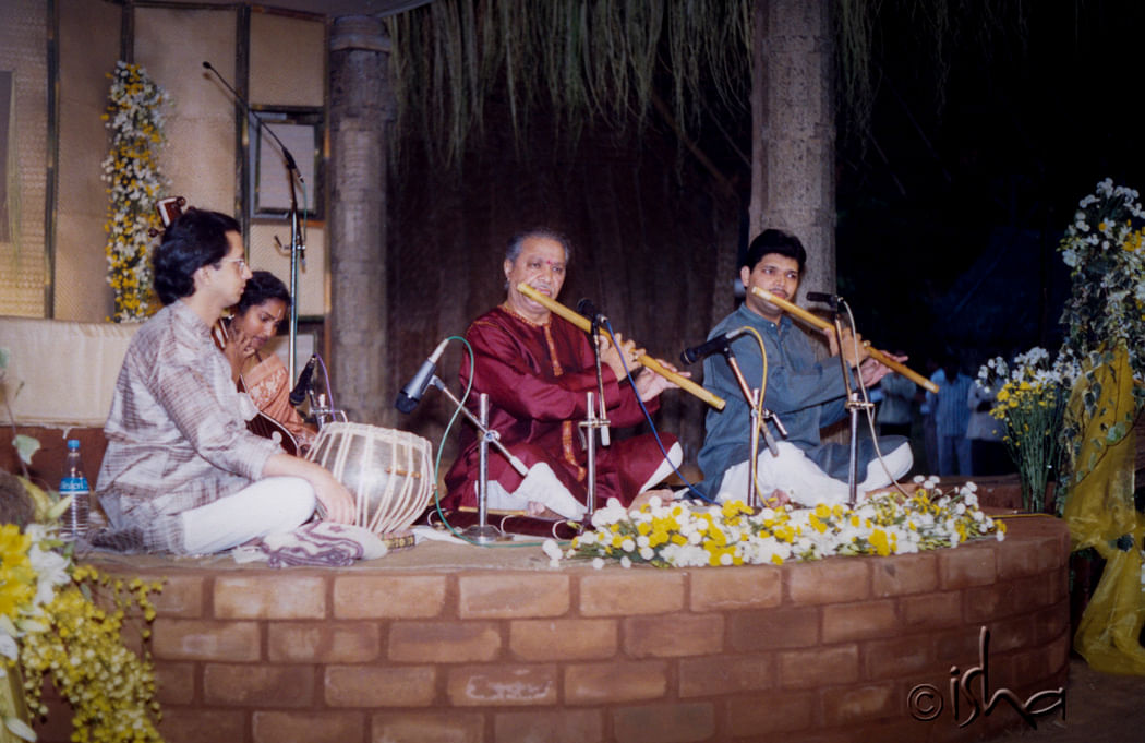 Concert by Pandit Hariprasad Chaurasia on the 1st anniversary of Dhyanalinga Consecration, 2000