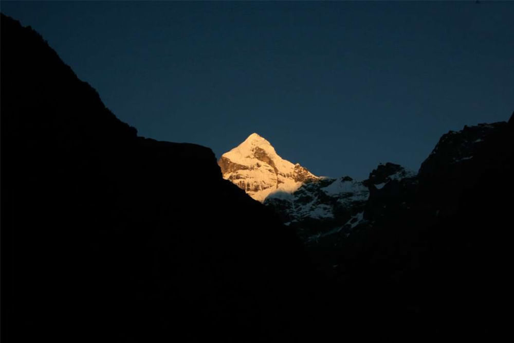 பத்ரிநாத்தில் பனிச்சிகரம், Snow-capped mountain in Badrinath பத்ரிநாத்தில் பனிச்சிகரம், Snow-capped mountain in Badrinath